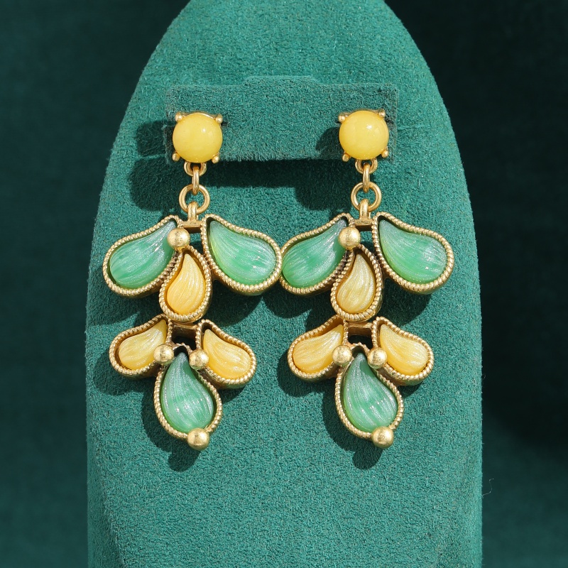 Vintage bladeren kwast oorbell - Vintage Fashion Jewelry Brands recensie en prijs