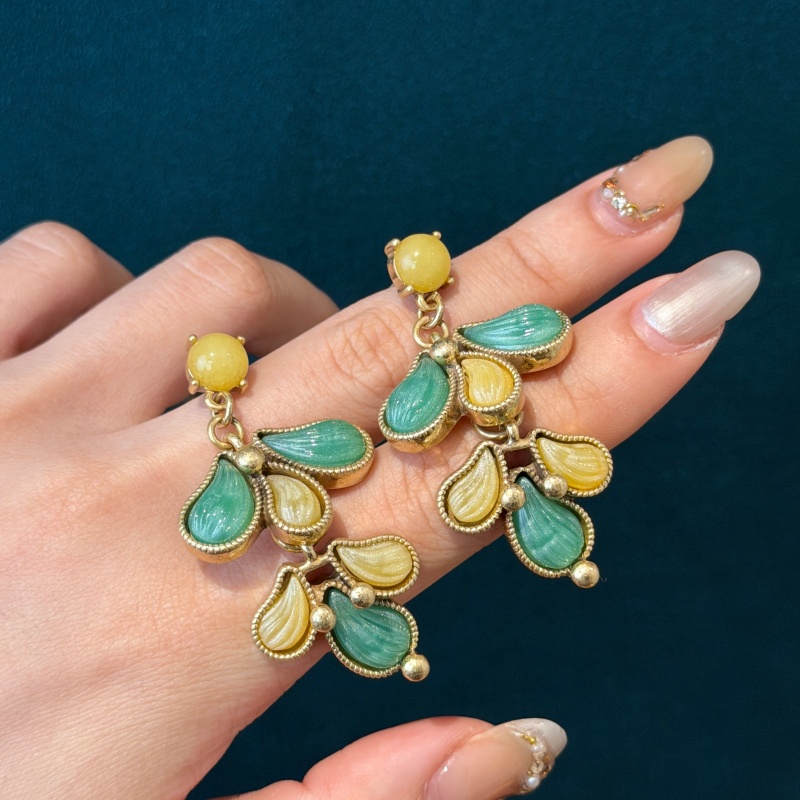 Vintage bladeren kwast oorbell - Vintage Fashion Jewelry Brands recensie en prijs