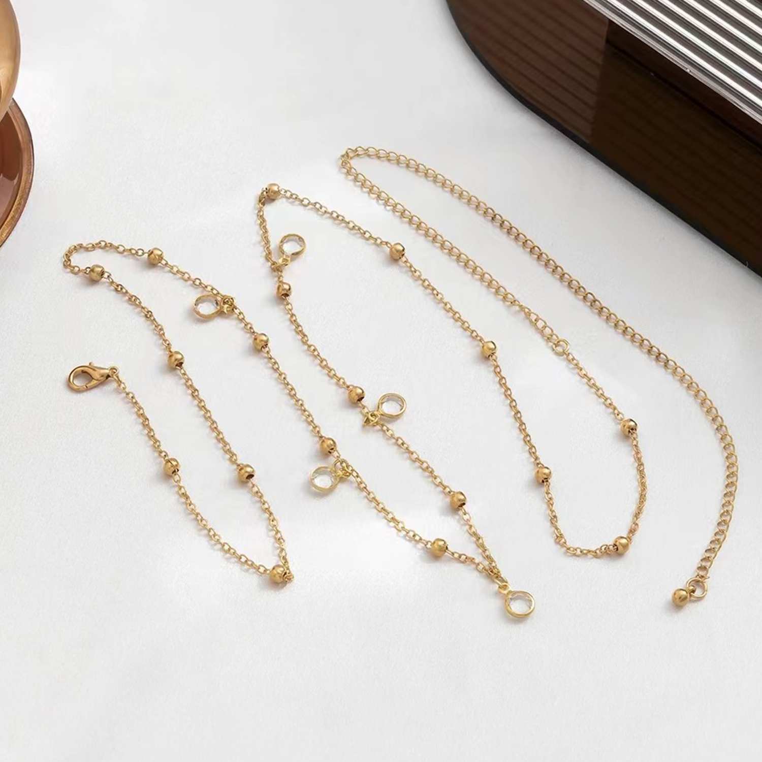 Trendy Minimalisme Buikketting - Vintage Fashion Guild recensie en prijs